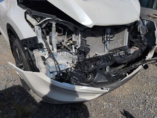 2016 Toyota Highlander XLE - Primary Damage Left Image
